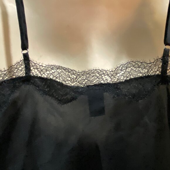 5) Trendy Victoria's Secret Y2K Coquette Lace Witch Grunge Whimsy Camisole Top M - Picture 4 of 7